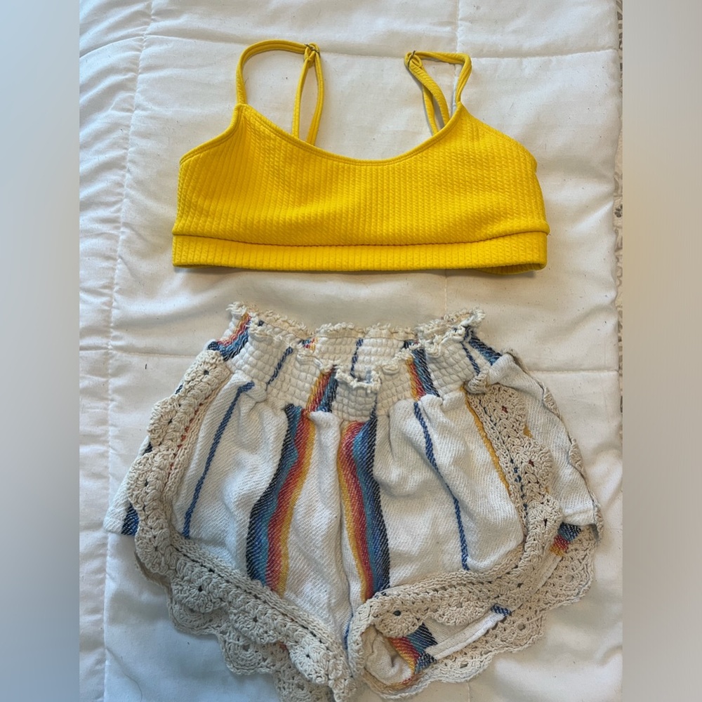 Yellow Bikini - Picture 5 of 6